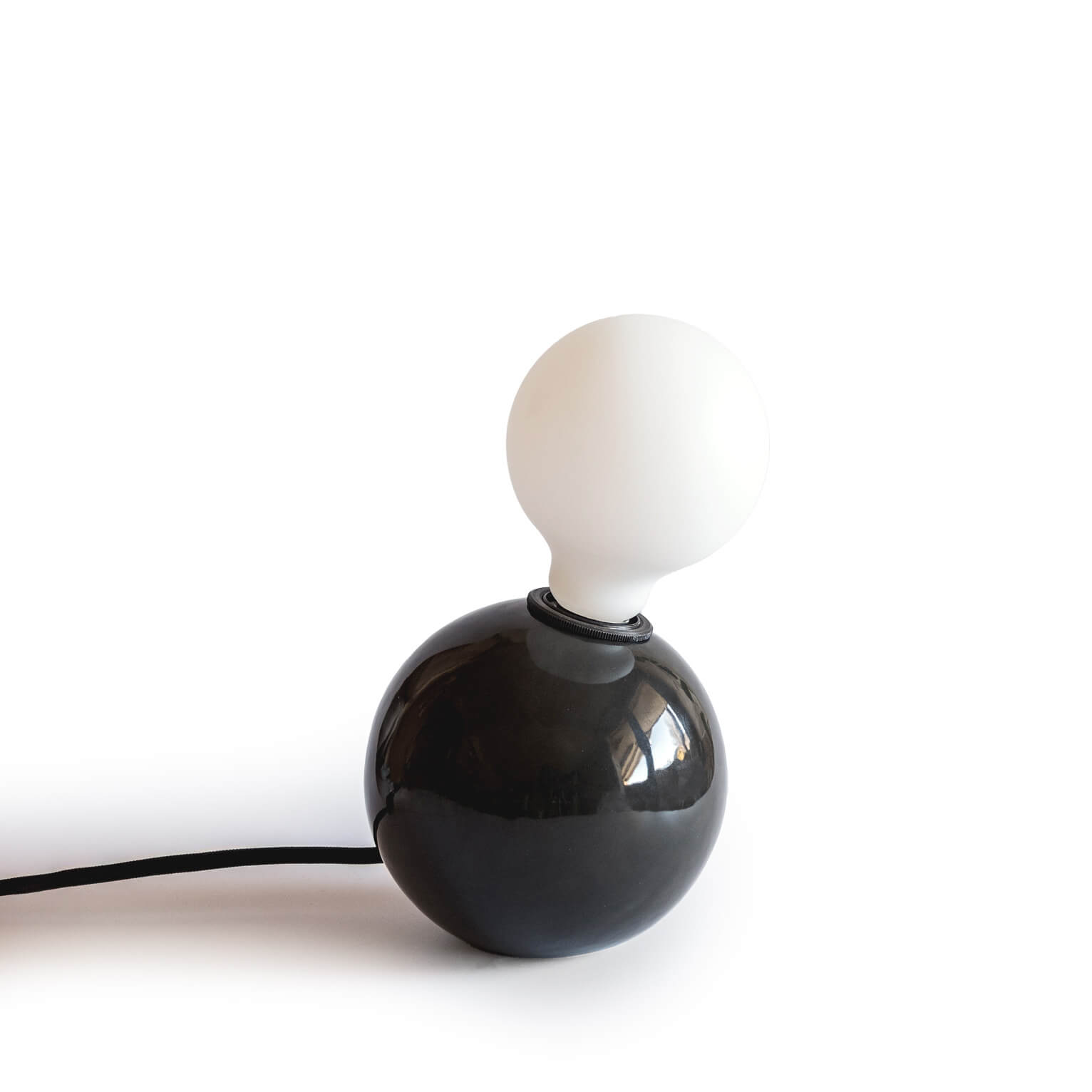 Keramik Tischlampe Antares E27 - ash | atelier mond