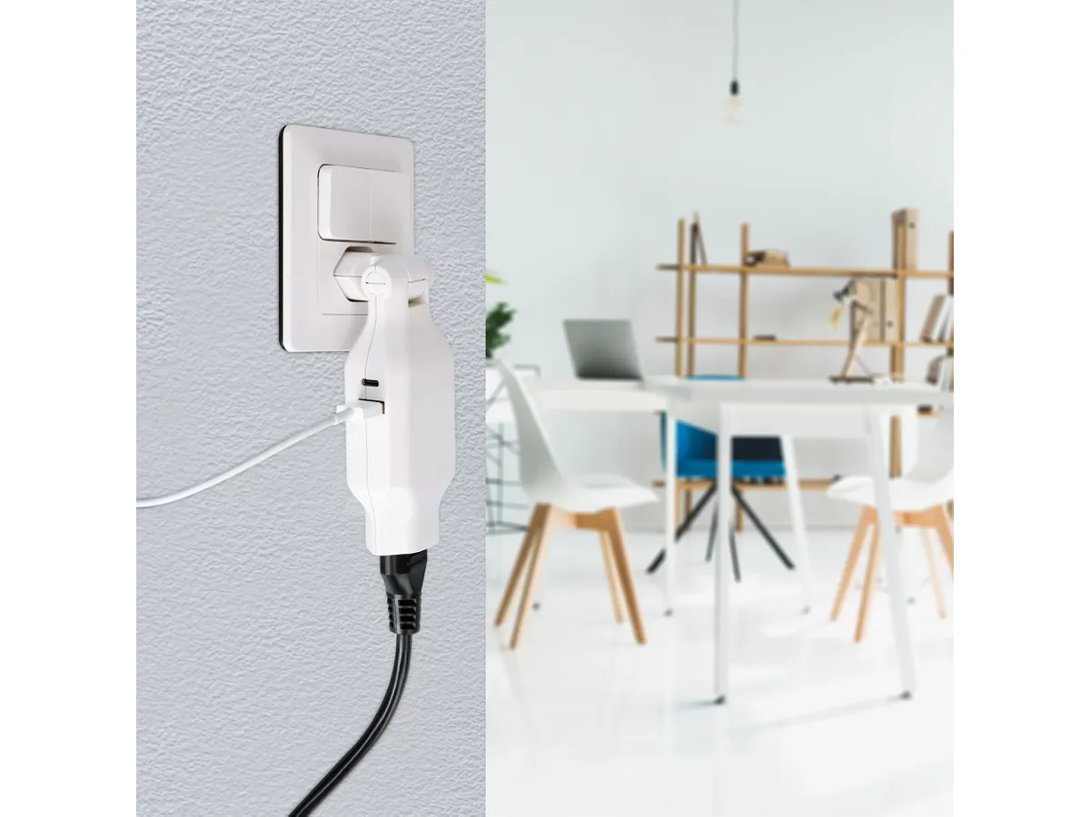 Abzweigstecker clip-clap mit USB-A und USB-C