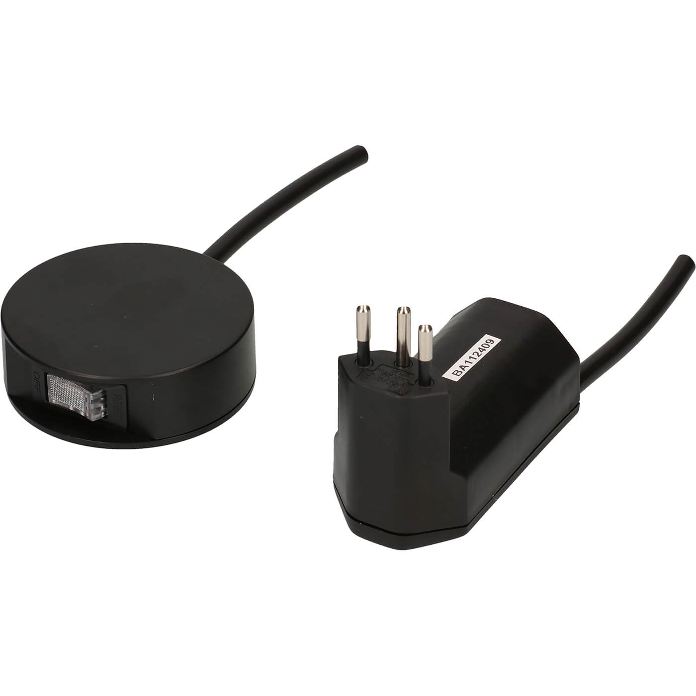 Zwischenstecker Typ12/Typ13 Schwarz mit Schalter
