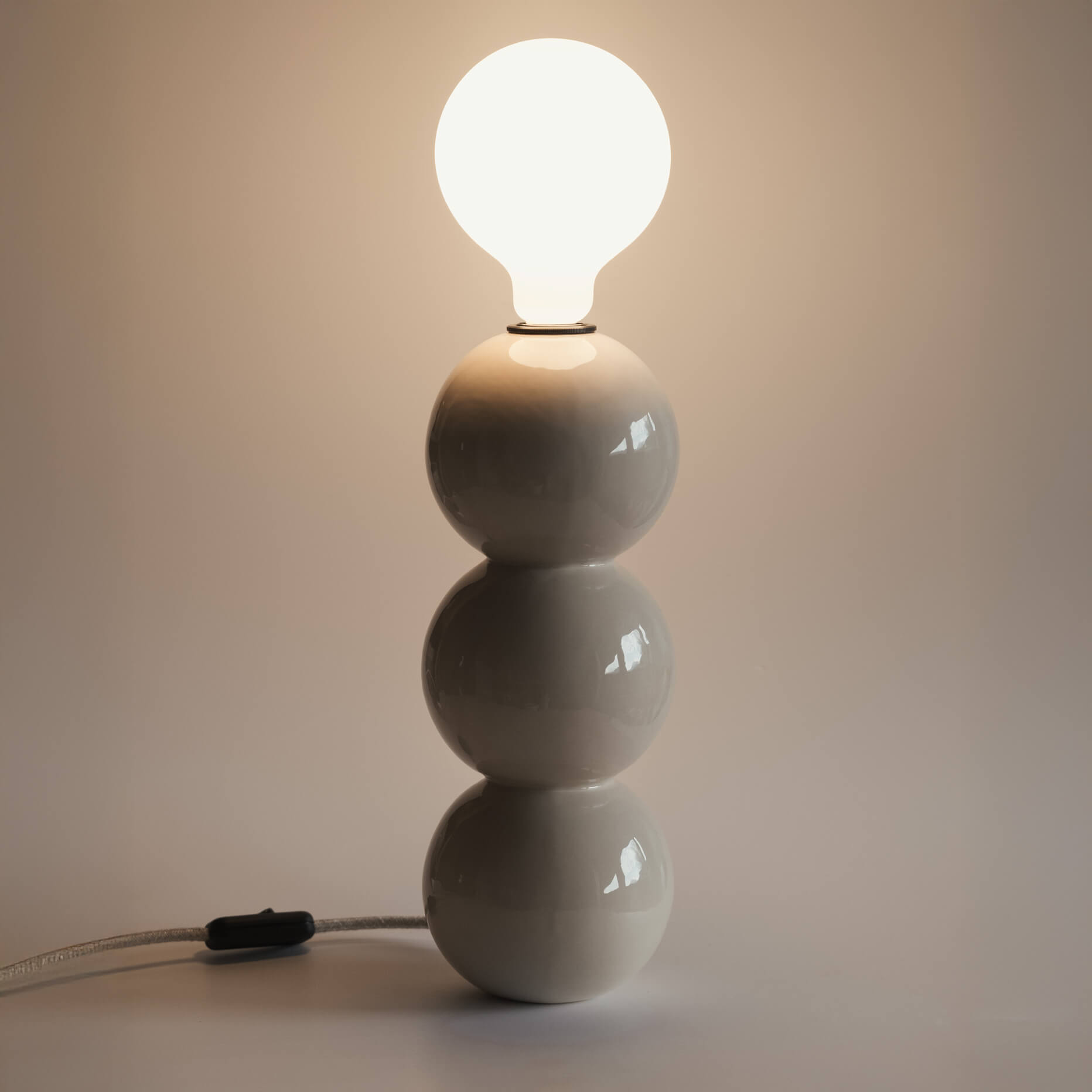 Keramik Tischlampe Astra L E27 - clay | atelier mond