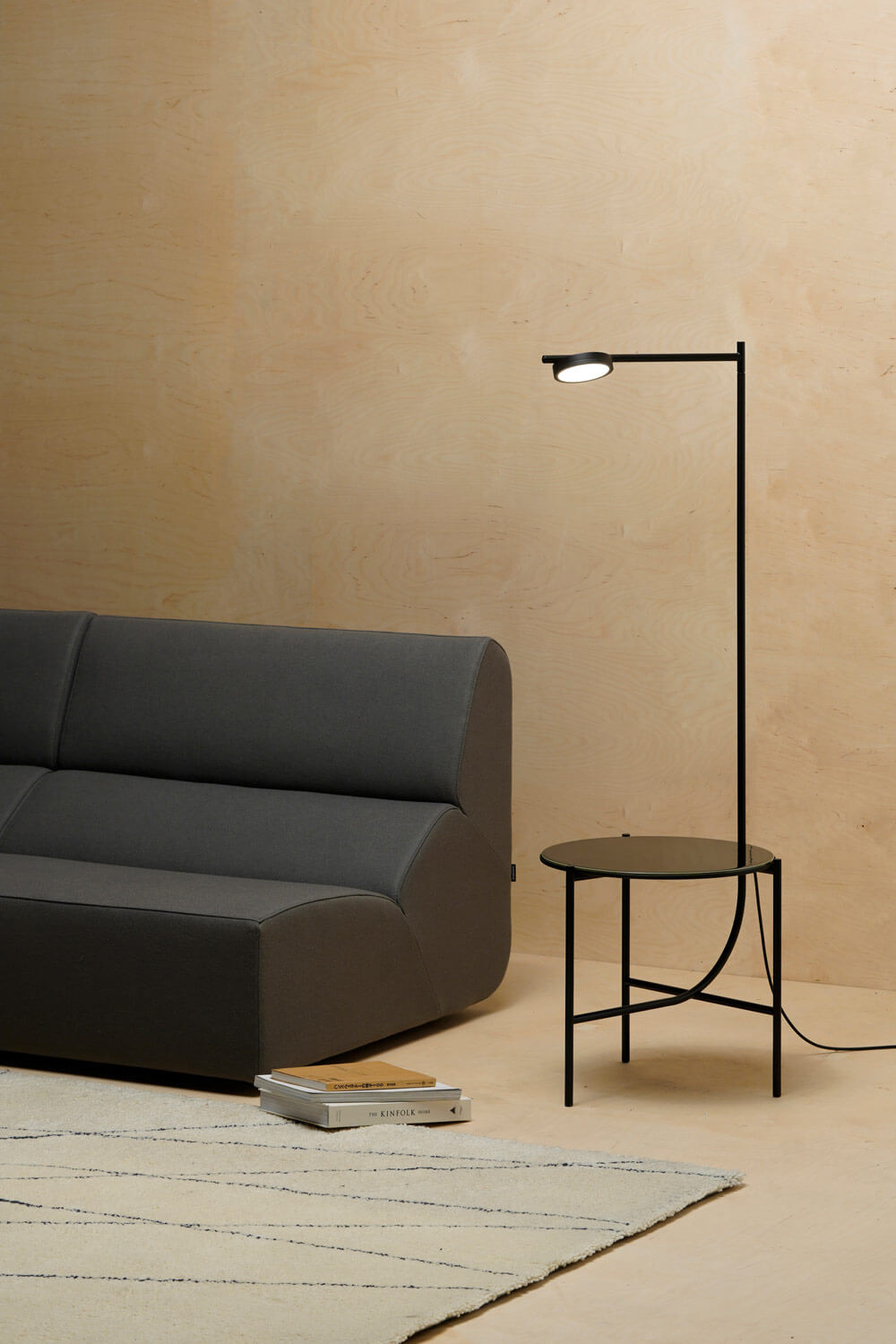 Igram Tisch mit verbauter Lampe