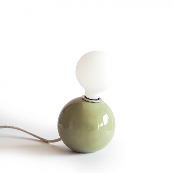 Keramik Tischlampe Antares E27 - sage | atelier mond