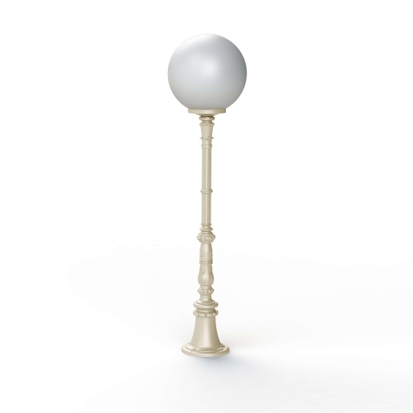 Moon M9 | Roger Pradier®